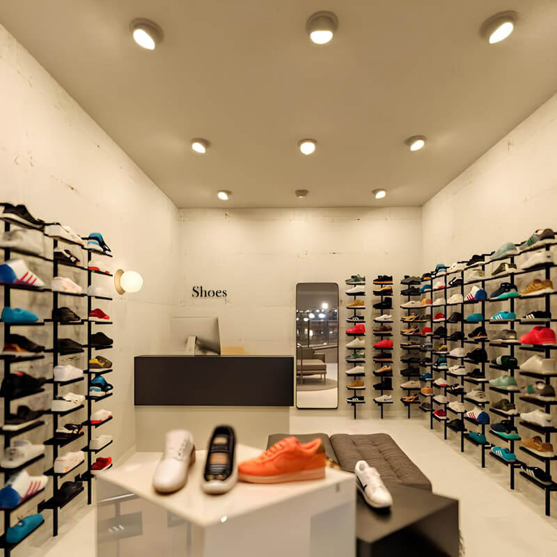 Gerencie sua loja de calçados com mais organização e eficiência! Controle seu estoque, vendas e clientes em um só lugar